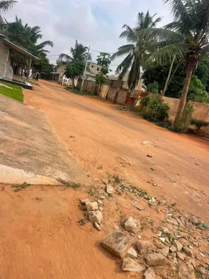 Terrain 601 m² en vente à Adidoadin, proche du goudron – 75 millions FCFA