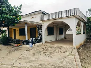Terrain bâti 3 pièces 998 m² à vendre à Tokoin Super Taco – 60 millions FCFA — photo 2