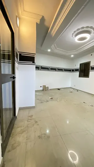 Location d'un appartement à Amadahomé Foyer des Jeunes, 2 pièces, rez-de-chaussée, cour unique – 90 000 FCFA/mois — photo 6