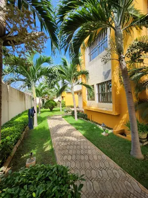 Villa duplex 4 chambres en location non meublée à Baguida (Lomé) – 1 200 000 FCFA/mois
