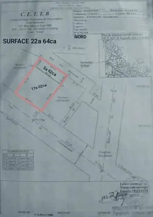 Terrain 2264 m² en vente en bordure du goudron à Attiégou – 300 millions FCFA