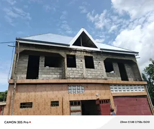 Villa duplex 5 chambres à vendre à Kpalimé lycée de Kpodzi – 18 millions FCFA