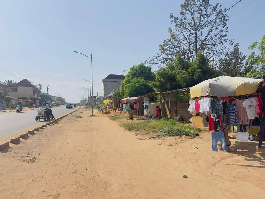 Terrain 8 lots en vente au bord du goudron à Ségbé – prix à partir de 55 millions FCFA le lot