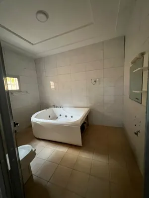 Vente d'une villa duplex à Agoè Cacaveli, 6 chambres, 603 m², proche du goudron – 190 millions FCFA négociables — photo 3