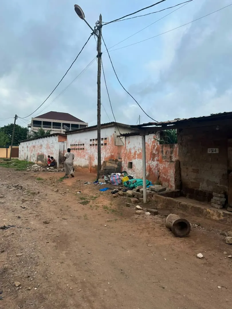 Terrain en vente à Hedranawoe, proche du goudron – 40 millions FCFA