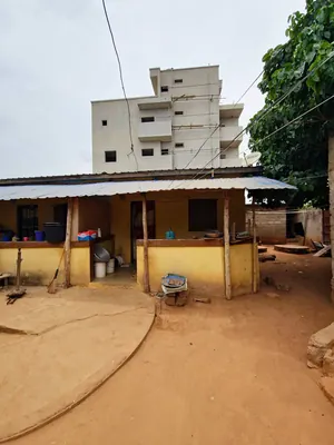 Vente d'une maison à Sogbossito Supermarché Dauphine, demi-lot en angle de rues, 300m du goudron – à partir de 22 500 000 FCFA — photo 6