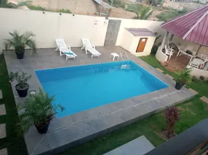 Vente d'une villa duplex à Agoè Légbassito, avec piscine, 1 lot en angle de rue – 120 millions FCFA — photo 2