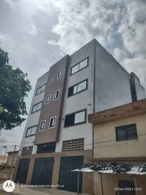 Immeuble R+3 de 4 appartements en vente à Dekon Lom-Nava, bord du goudron – 150 millions FCFA — photo 3