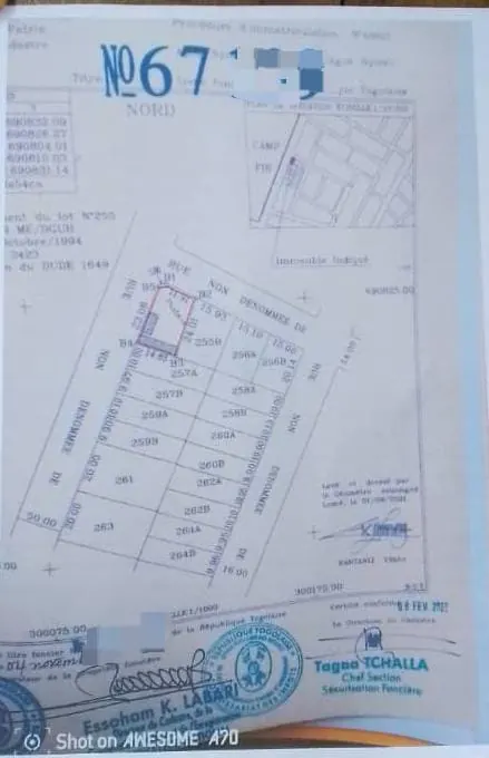 Terrain ¼ de lot avec maison 5 pièces à vendre à Agoè Démakpoè – 11,5 millions FCFA
