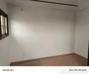 Boutique 334 m² à louer en angle de rue à Tokoin Ramco – 500 000 FCFA/mois — photo 4