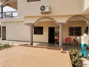 Villa duplex 4 chambres en vente en angle de rue à Agoè Légbassito – 150 millions FCFA — photo 4
