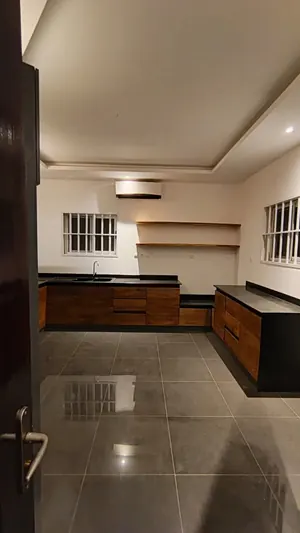 Villa 5 chambres à vendre à Tokoin Casablanca, 690 m² avec piscine et garage – 290 millions FCFA — photo 10