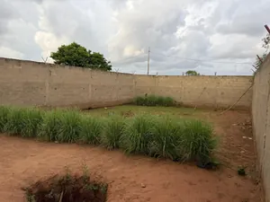 Terrain 150 m² à vendre à Aképé – 5 000 000 FCFA
