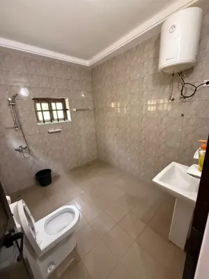Vente d'une villa à Agoè Fil o Parc, demi-lot, R+1, 4 pièces – 65 millions FCFA — photo 8