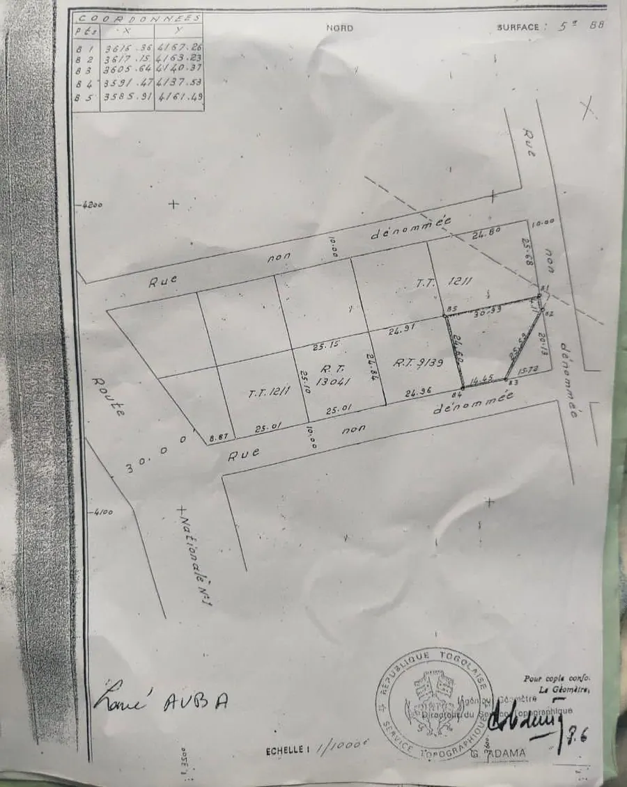 Terrain 588 m² à vendre à Tokoin Forever – 65 millions FCFA