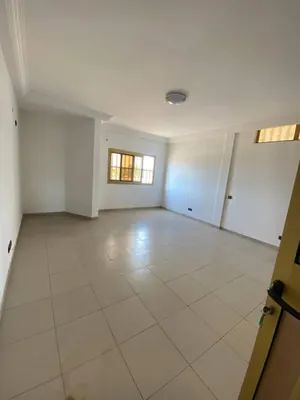 Immeuble 5 pièces + 3 boutiques en vente en bord de goudron à Adidogomé Apédokoè – 350 millions FCFA — photo 6