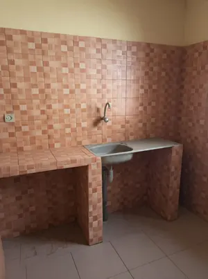 Villa 2 chambres en vente à Zanguera Klikamé – 16 millions FCFA — photo 2