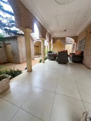 Vente d'une villa duplex à Agoè Cacaveli, 6 chambres, 603 m², proche du goudron – 190 millions FCFA à débattre — photo 2