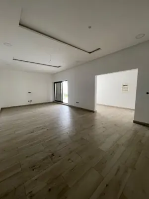 Villa duplex 4 chambres à louer à Tokoin Séminaire – 1 500 000 FCFA/mois — photo 4