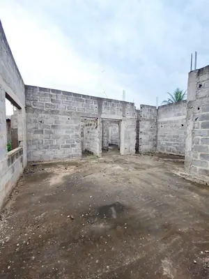Villa inachevée 6 chambres à vendre à Agoè Légbassito – 32 millions FCFA — photo 2