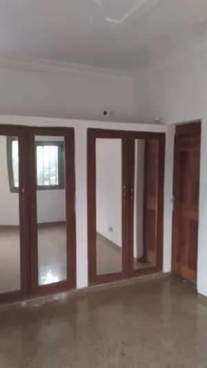 Vente d'une villa à Agbalepedo, 6 chambres, R+1 sur demi-lot, titre foncier – 125 millions FCFA — photo 4