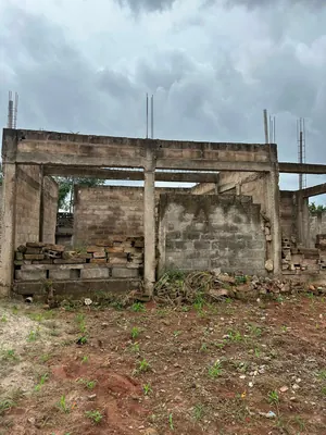 Villa inachevée 3 chambres à vendre à Légbassito Bokpokor – 17 millions FCFA
