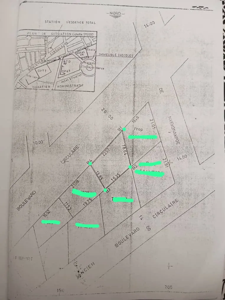Terrain de 271 m² en vente au bord du boulevard circulaire à Nyékonakpoè – 180 millions FCFA