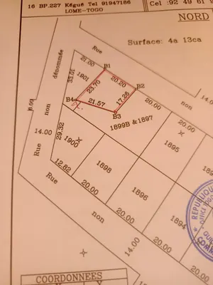 Maison 2 chambres sur 3/4 de lot en vente à Agoè – 40 millions FCFA à débattre