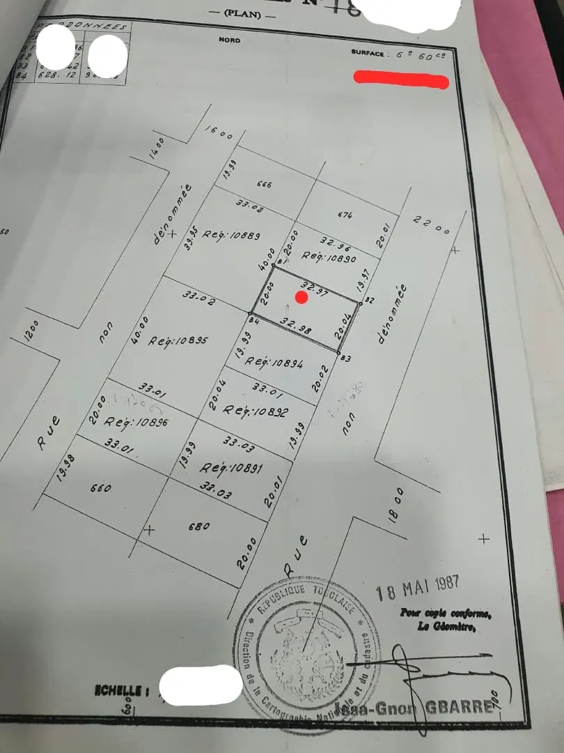 Terrain 660 m² en vente en bordure de grande voie à Agbalépeido – 70 millions FCFA