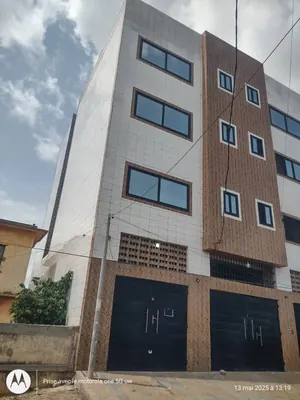 Immeuble R+3 de 4 appartements en vente à Dekon Lom-Nava, bord du goudron – 150 millions FCFA — photo 2