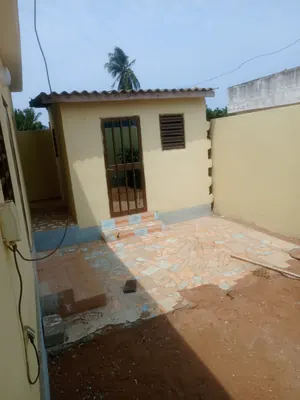 Villa 4 chambres avec boutique en vente à Zanguera Kpemé – 35 millions FCFA — photo 4