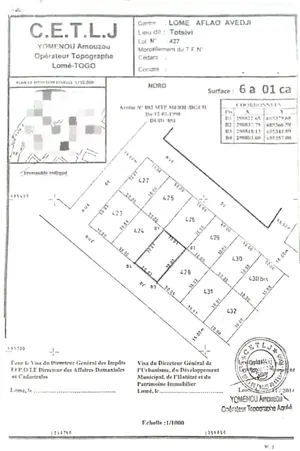 Vente d'un terrain à Totsi CEG, 1 lot, clôturé, vue directe sur route de 30 m – à partir de 45 millions FCFA