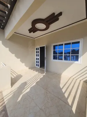 Villa duplex 6 chambres 2 salons à vendre à Agoè – 55 millions FCFA frais inclus — photo 3