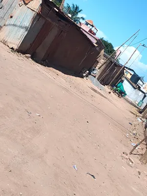 Vente d'un terrain à Attikoumé, 255 m², proche du goudron – 35 000 000 FCFA — photo 1