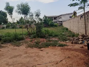 Terrain 600 m² en vente en bordure de goudron à Adidogomé Atillamonuou Rafiti – à partir de 50 millions FCFA — photo 2