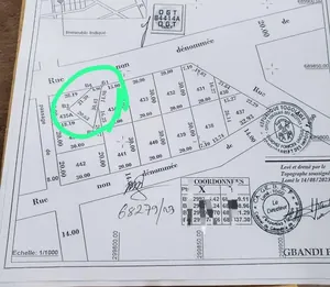 Maison à vendre à Agoè Assiyéyé face à une grande rue – 25 millions FCFA