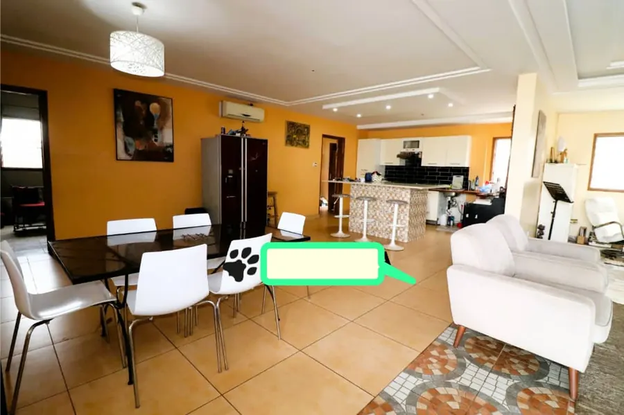 Villa 5 chambres à vendre à Baguida côté plage, vue mer – 300 millions FCFA