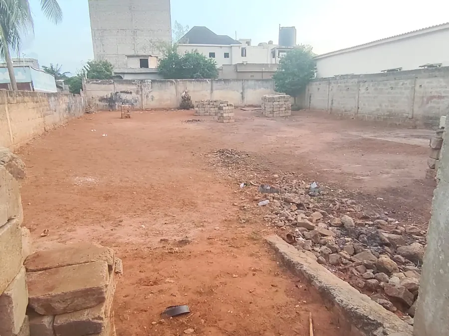 Terrain 530 m² en vente en angle de rue à Agoè Fil O Parc – 52 000 000 FCFA