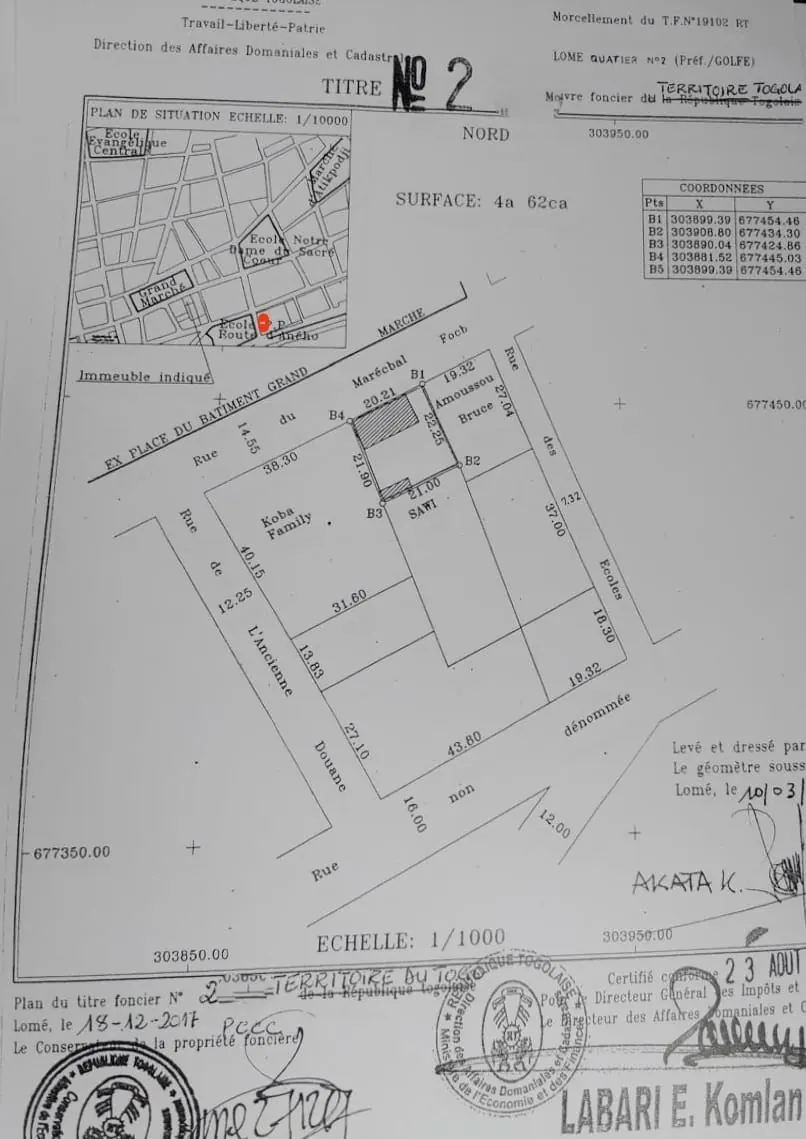 Immeuble en vente à Assigamé, Grand Marché de Lomé – 1 milliard FCFA