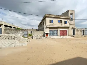 Villa inachevée 3 pièces en vente à Baguida derrière la cité BOAD – 27 millions FCFA