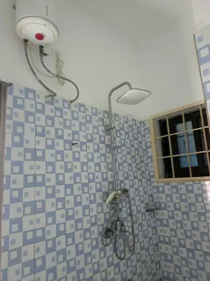 Location d'un appartement à Vakpo Fish, 1 pièce, 1er étage, standing, neuf, meublé – 45 000 FCFA/mois — photo 5