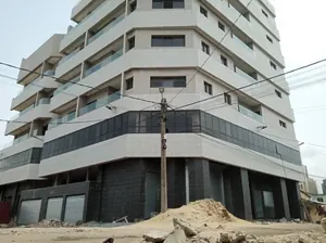 Immeuble R+8 18 appartements + 3 bureaux + piscine à vendre à Dékon, Lomé – à partir de 2 milliards FCFA — photo 1