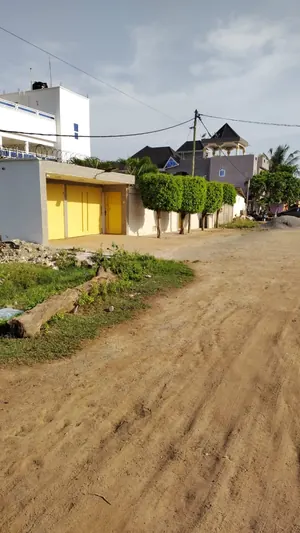 Vente d'une villa à Agoè Zongo, R+1, 1 lot, à 300 m du goudron – 75 millions FCFA — photo 5