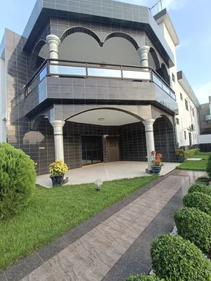 Villa duplex meublée 5 chambres avec piscine en location à Avenou – 1 600 000 FCFA/mois — photo 2