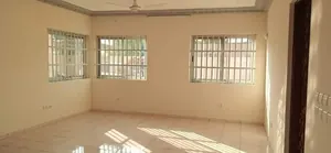 Villa neuve 5 pièces à louer à Baguida, proche du nouveau marché – 700 000 FCFA/mois