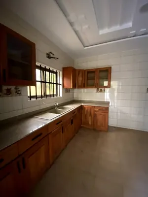 Villa duplex 5 chambres à louer à Sogbossito, proche du goudron – 650 000 FCFA/mois — photo 3