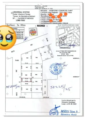 Terrain demi-lot 300 m² à vendre à Adidogomé Yokoe – 18 millions FCFA