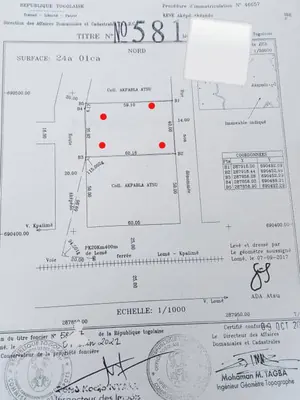 Terrain 4 lots clôturés en vente à Zanguera-Aképé, proche du goudron – 20 millions FCFA le lot