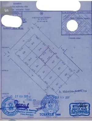 Vente d'un terrain à Agoè Logopé Carrefour Bar Épervier, demi-lot 300 m², clôturé – 15 000 000 FCFA — photo 4