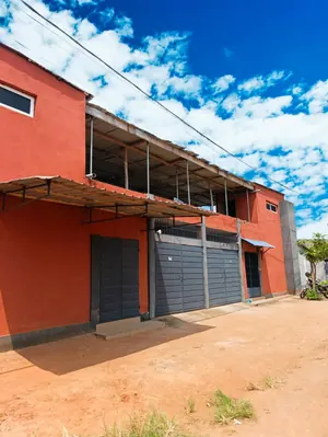 Maison en vente à Agoè Léo2000 – 95 millions FCFA — photo 3